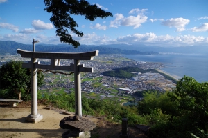 【天空の鳥居】高屋神社　※土・日・祝日シャトルバス運行中！