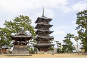 【弘法大師ゆかりの地】総本山善通寺へお参りしませんか？（ホテルから車で約15分）