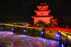 10月4日～【丸亀城キャッスルロード2025-2026】開催！丸亀城の幻想的な夜景を満喫♪